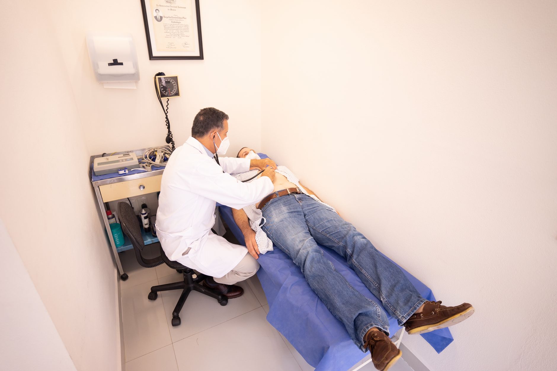 A clinic coordinator presenting a transparent treatment package to an international patient during a consultation